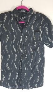 Strata x Lollapalooza shirt sleeve button shirt S